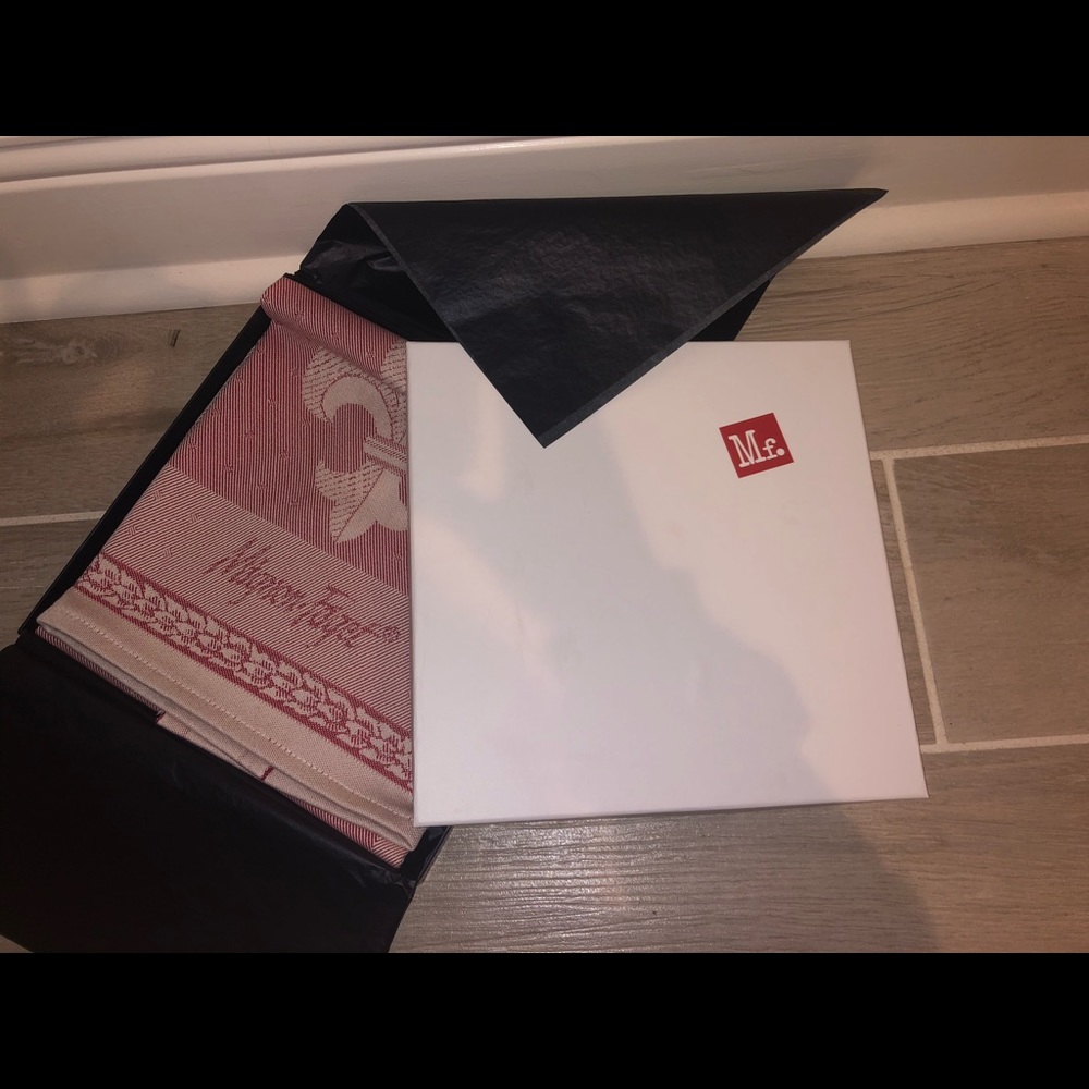 NWT 🏷 Mignon Fagot Red Hand Towel